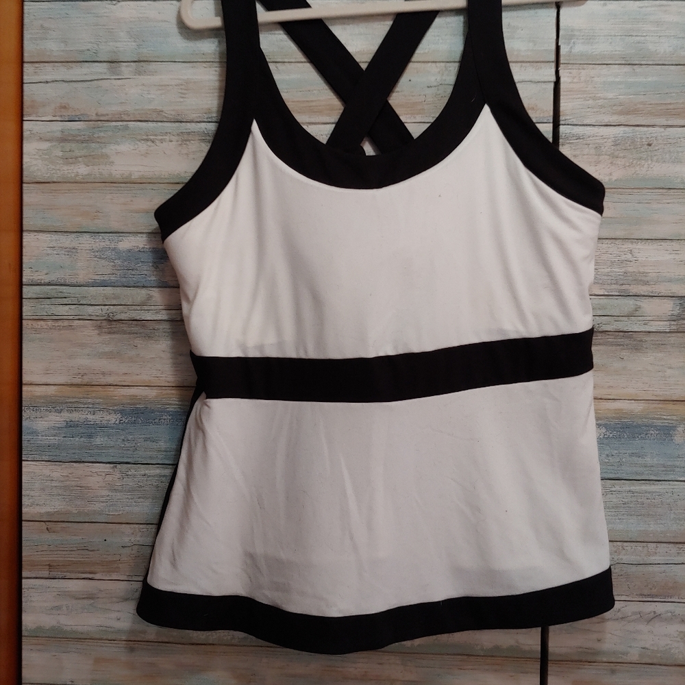 Never Worn!  Susan Lucci 1X workout top.